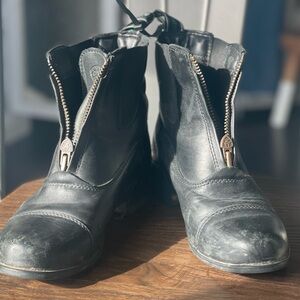 Ariat Black Leather Oxfords riding boots